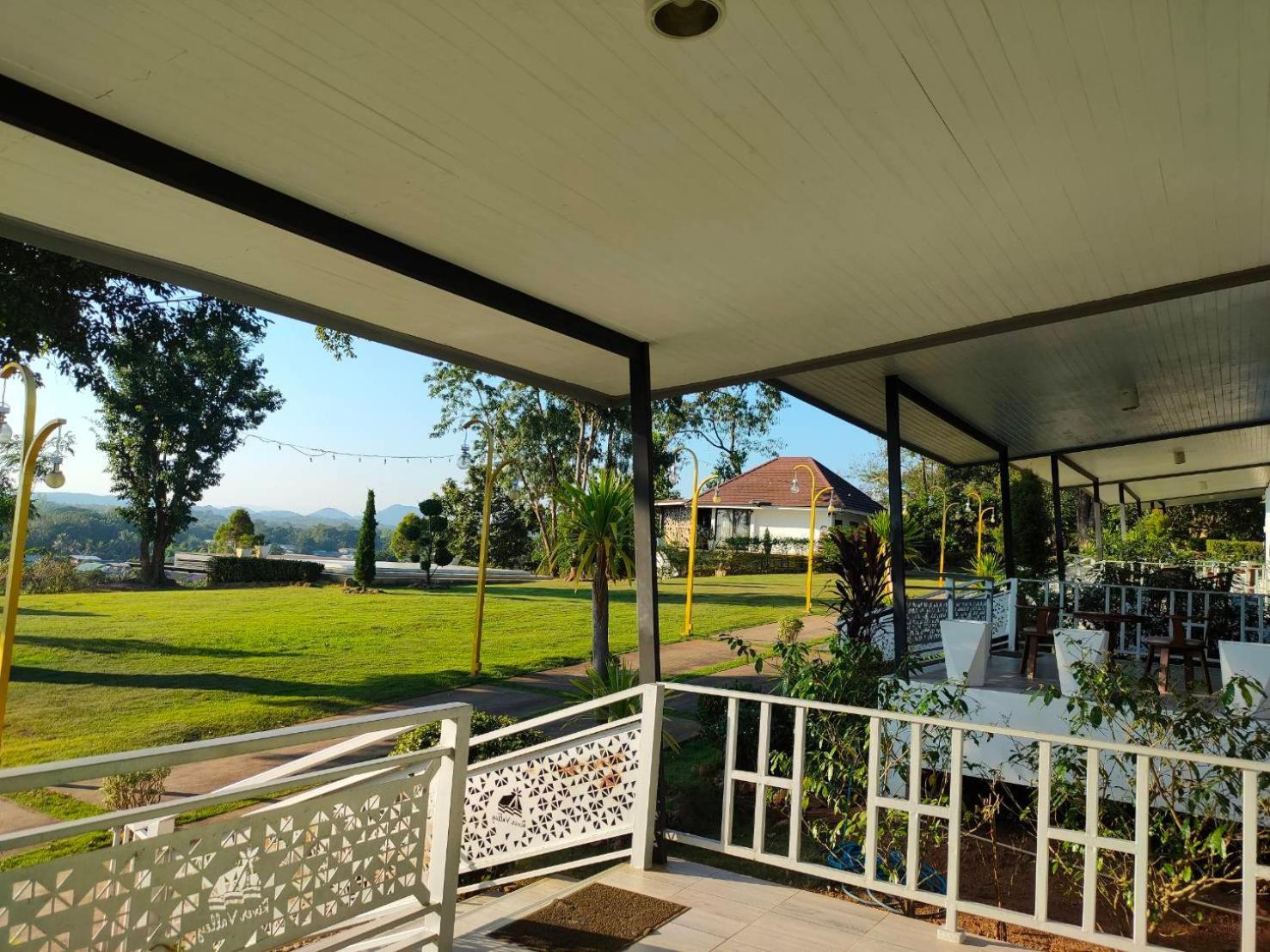 River Valley Resort แอทน่าน Esterno foto