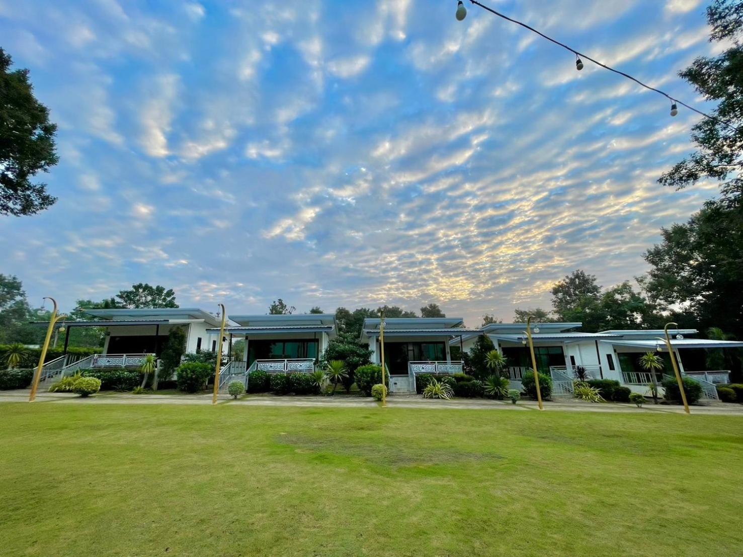 River Valley Resort แอทน่าน Esterno foto